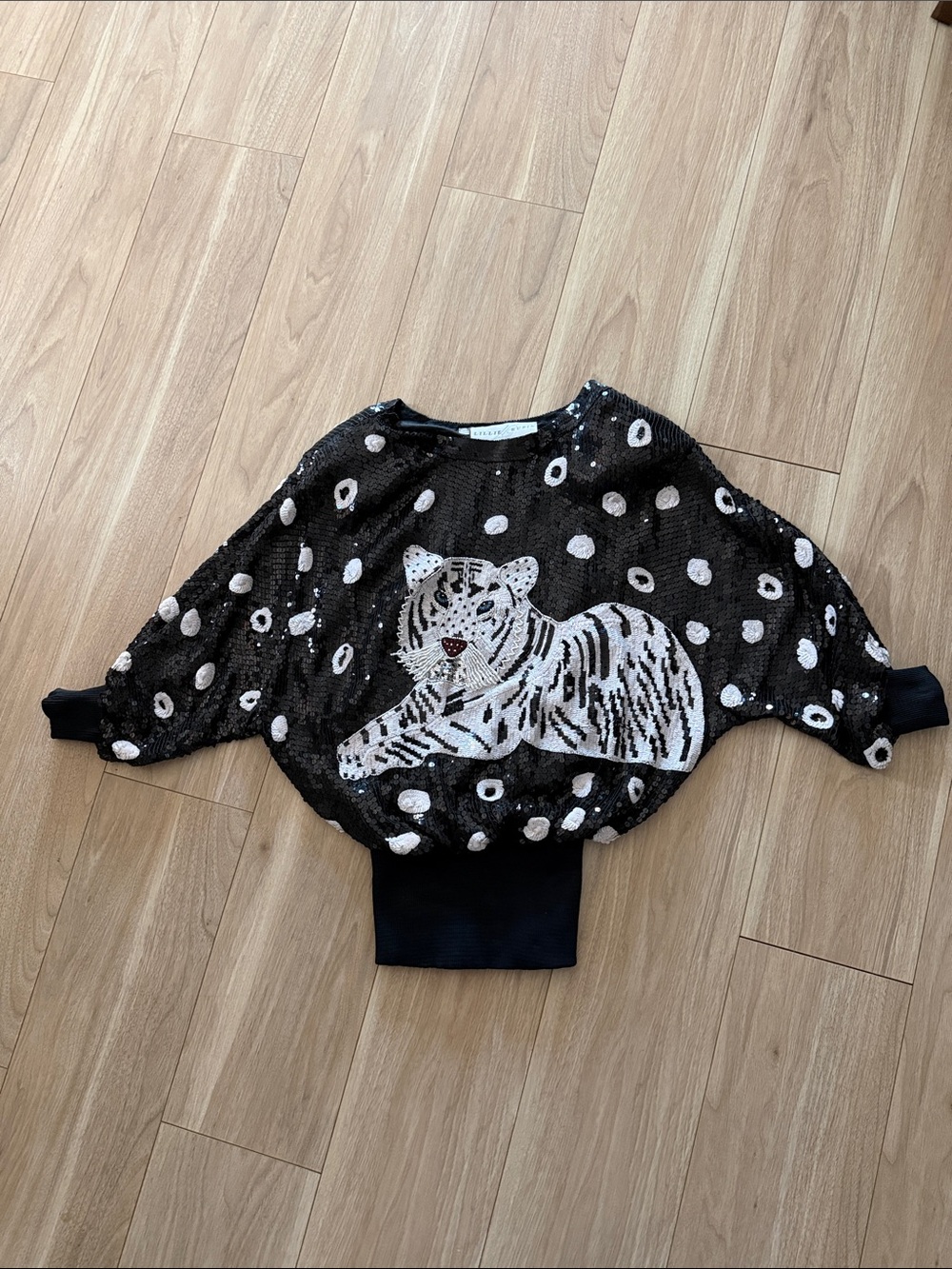 Vtg 80’s sequin tiger top
